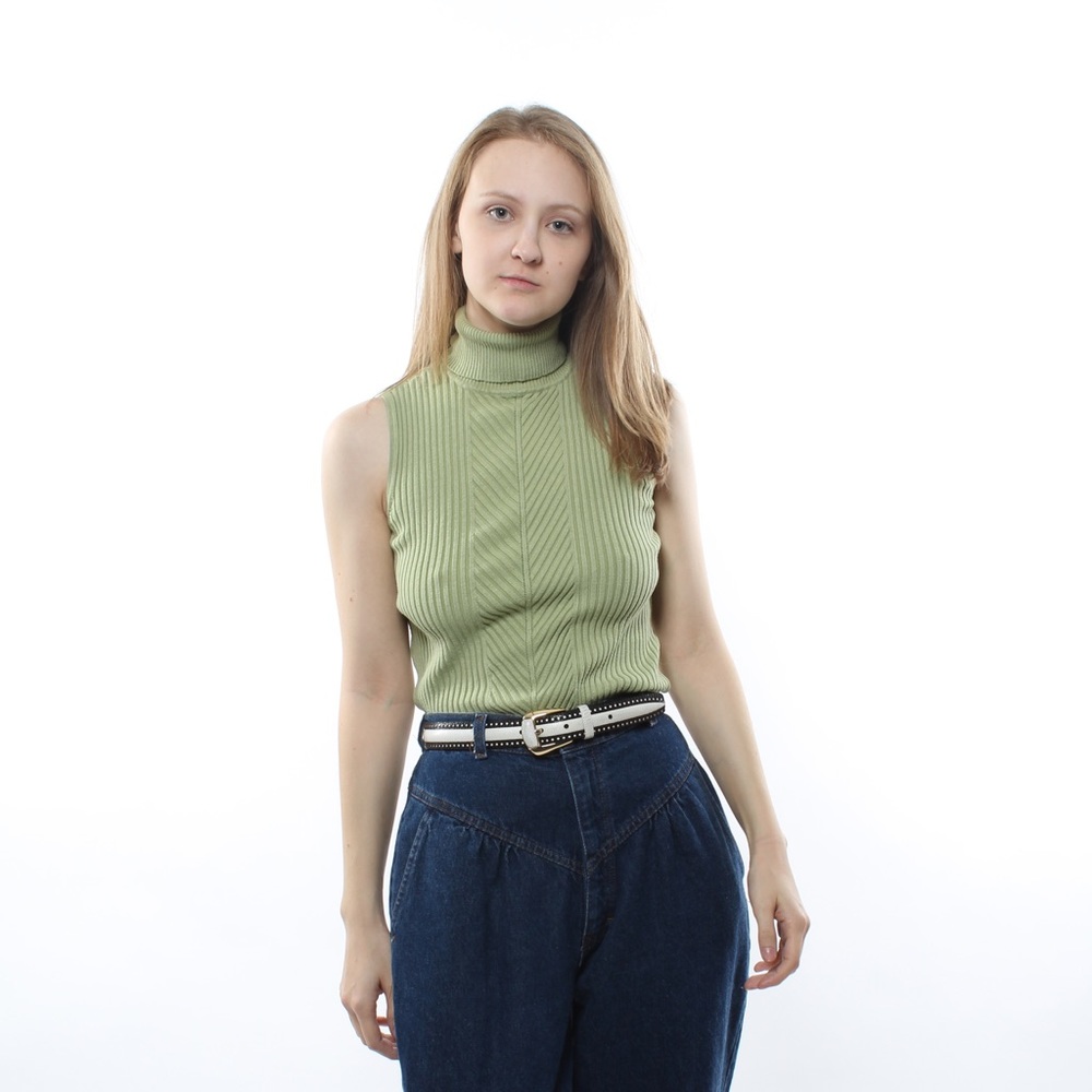 Light Green Sleeveless Turtleneck